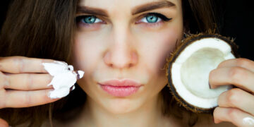 Everyday kitchen ingredients that will make your skin glow