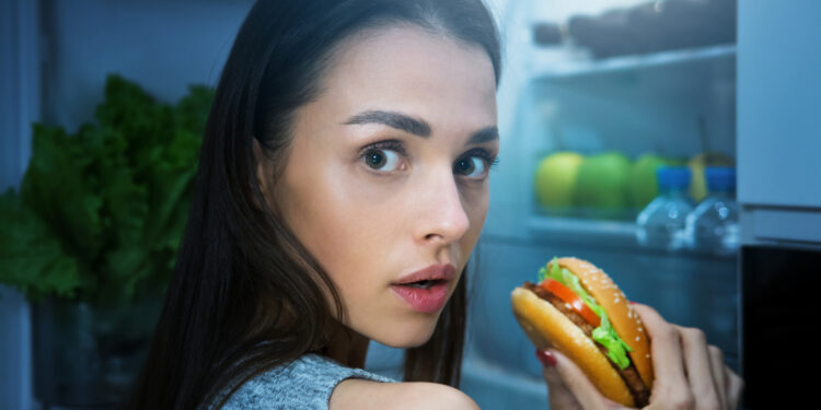 5 Snacking mistakes to avoid if you’re trying to lose weight