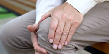 How to manage sore knees?