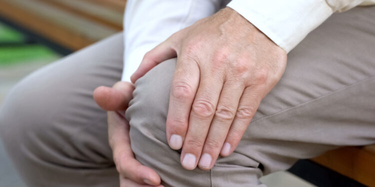 How to manage sore knees?