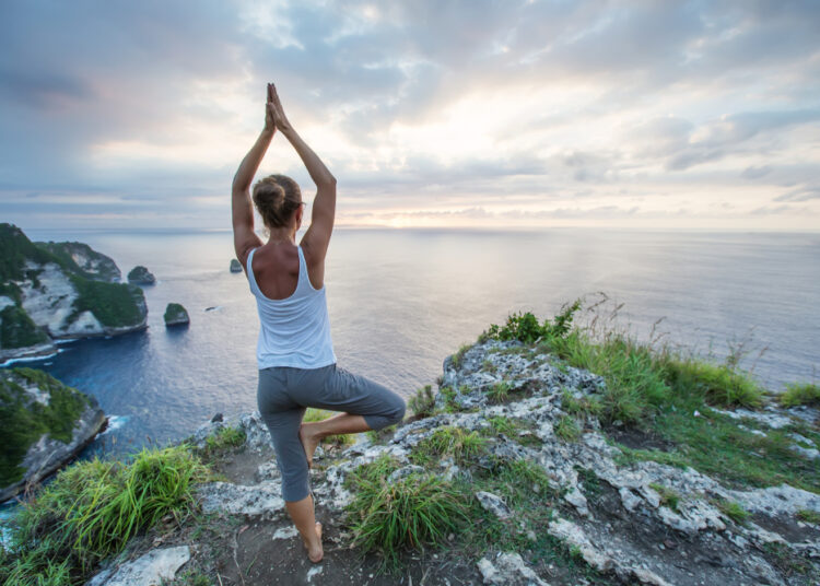 What are the health benefits of practicing yoga?